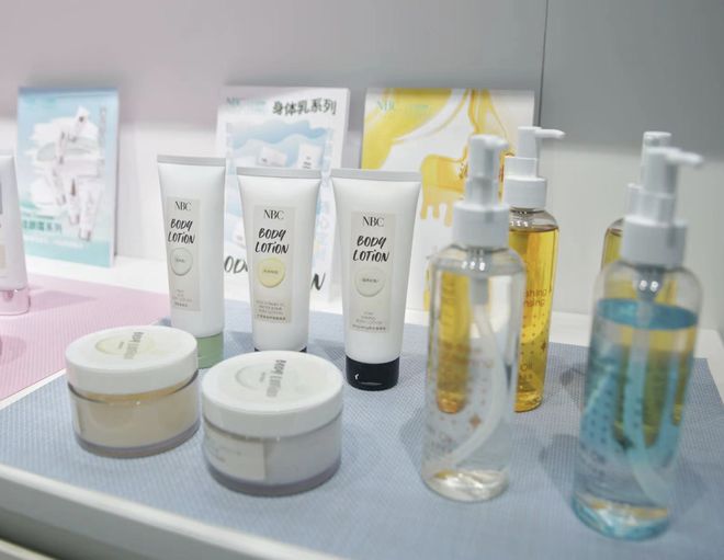 日产650万片的秘密?探访全球最大“面膜工厂”|美妆国货新势力